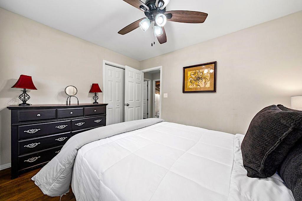 Goodkarma Rentals Refreshed Smyrna Home Near Battery Atl Half Mile To Interstate Atlanta Exteriör bild
