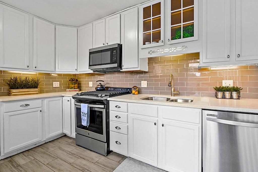 Goodkarma Rentals Refreshed Smyrna Home Near Battery Atl Half Mile To Interstate Atlanta Exteriör bild