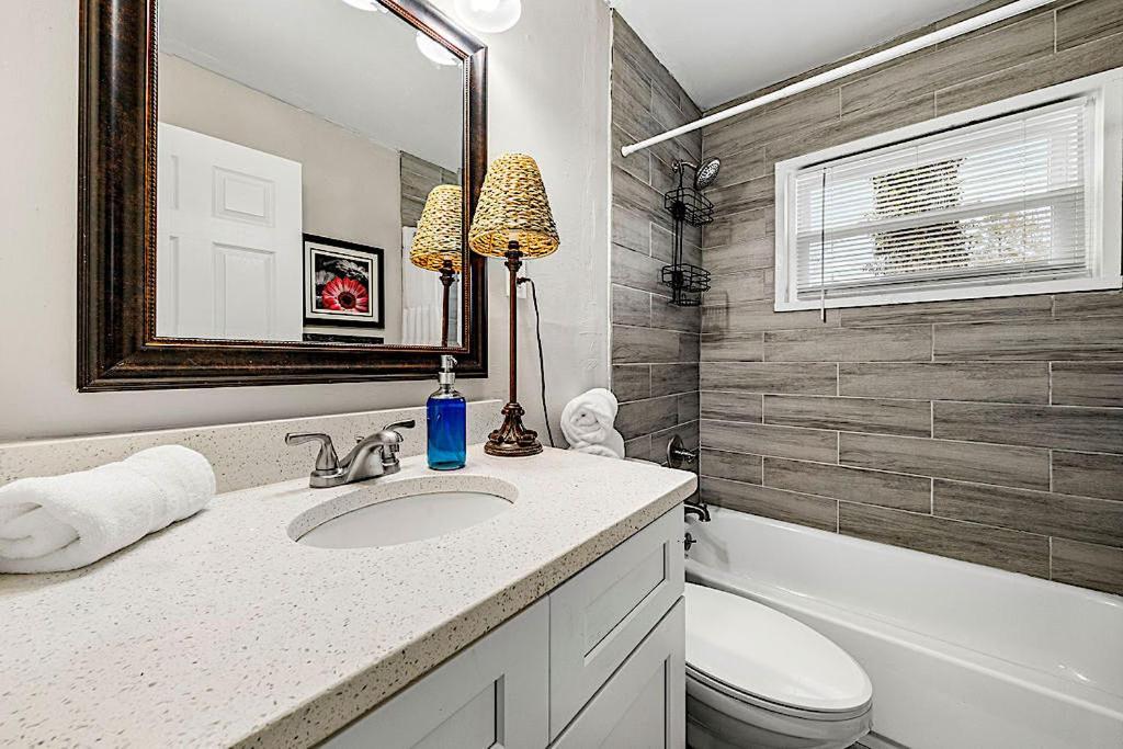Goodkarma Rentals Refreshed Smyrna Home Near Battery Atl Half Mile To Interstate Atlanta Exteriör bild